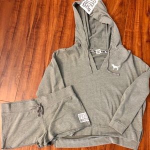 Never Worn Victoria’s Secret PINK Hoodie/Short Set